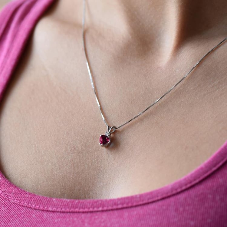 Rubínový zlatý náhrdelník 14737