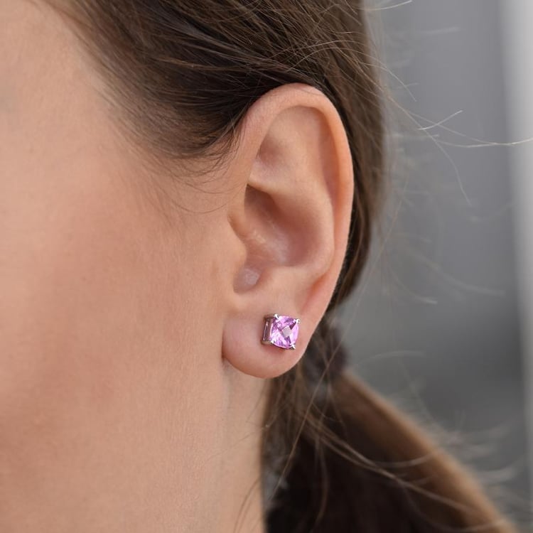 Zlatá kolekcia šperkov s ružovými cushion zafírmi Clopposes 35181