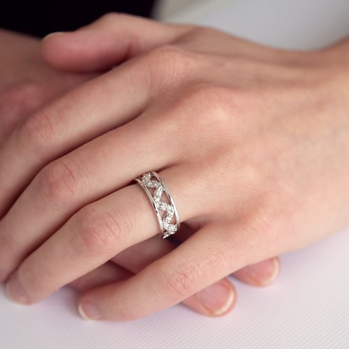 Atypický eternity prsteň s lab-grown diamantmi Corbett