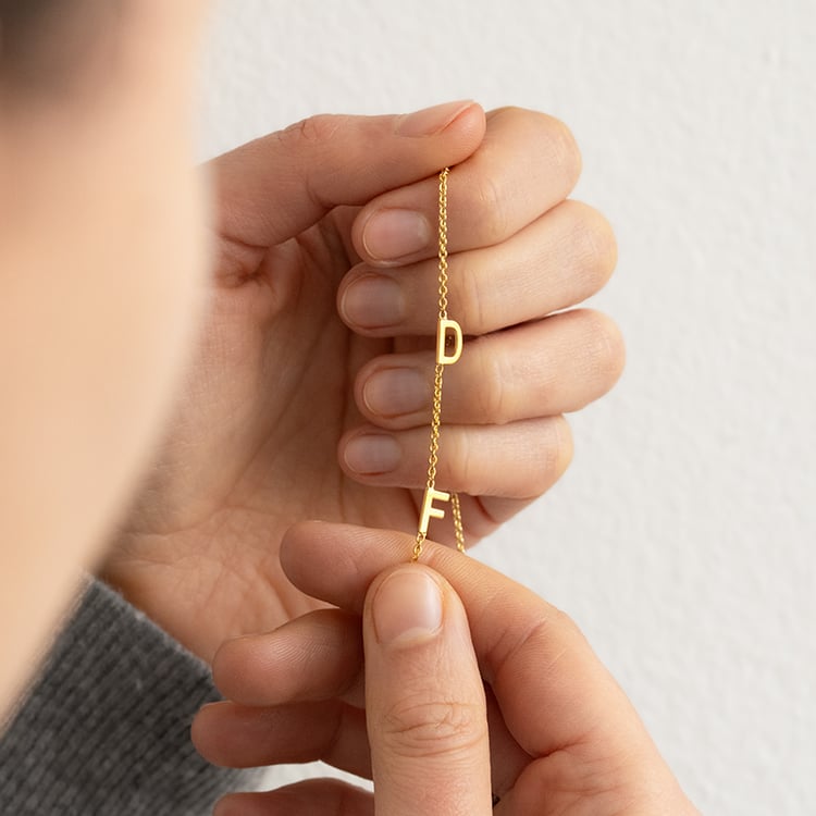 Náramok s 2 písmenami vašej voľby Ainslee 132850