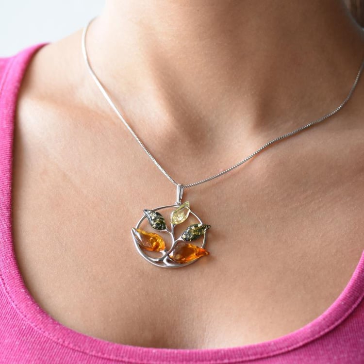 Náhrdelník s jantármi 13858