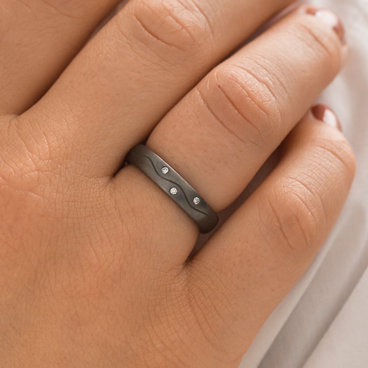 Tantalový prsteň s diamantmi Brodie 157143