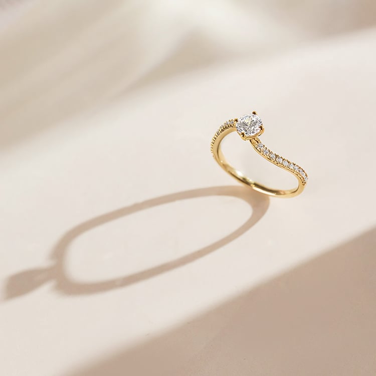 Zlatý zásnubný prsteň 155146