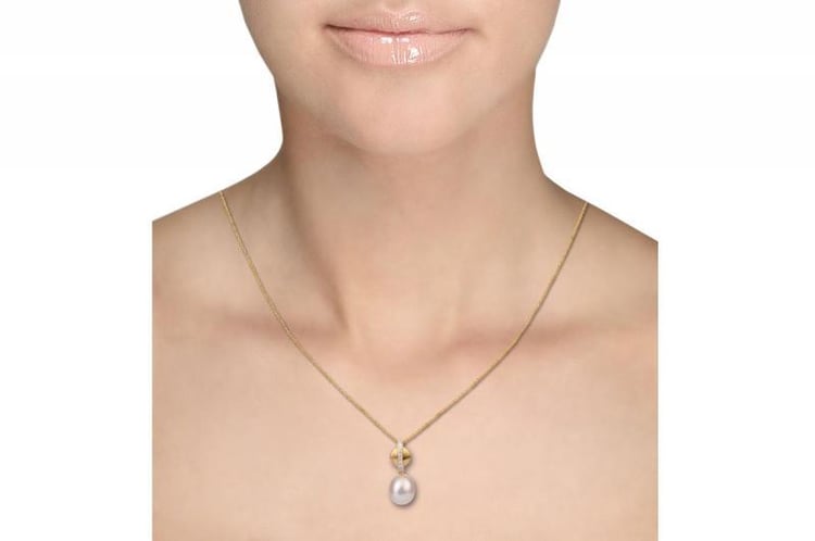 Zlatý náhrdelník s perlou a diamantmi 54196