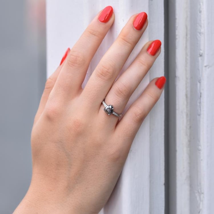 Zlatý prsteň se salt'n'pepper diamantem Josette 44232