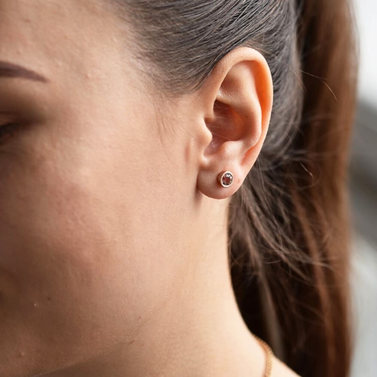 Bezel náušnice s morganitmi Sontre 41348