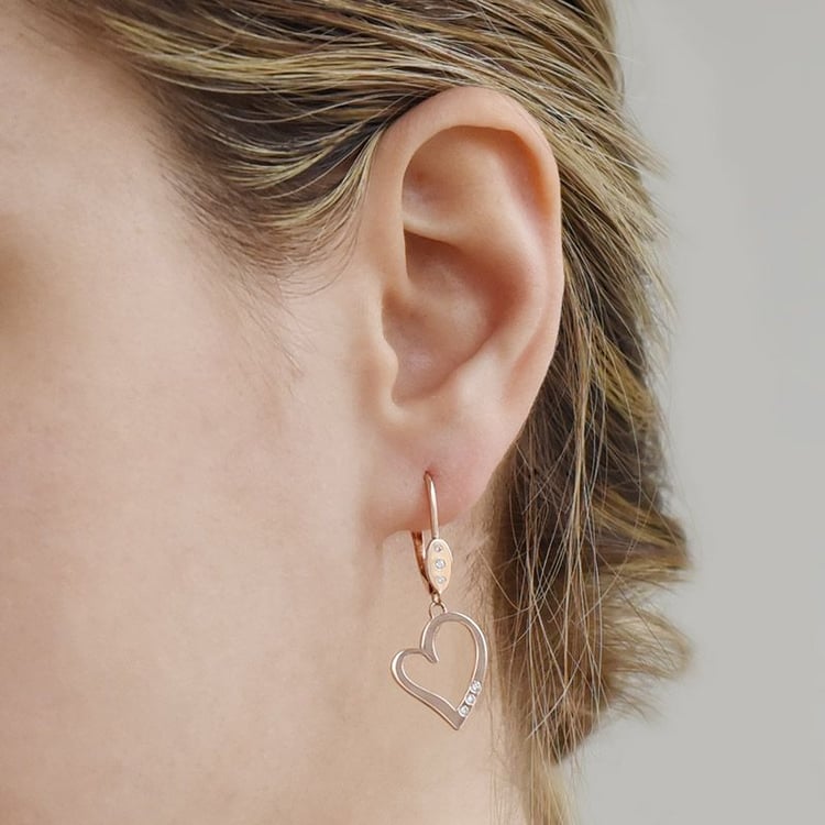 Zlaté visiace náušnice v tvare srdca s diamantmi Sahar 98413