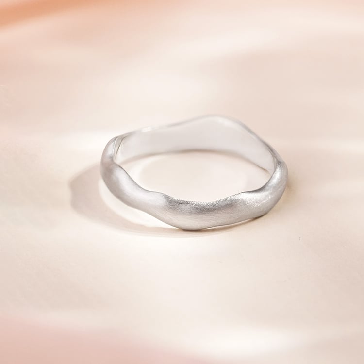 Nepravidelné zlaté svadobné obrúčky 157081