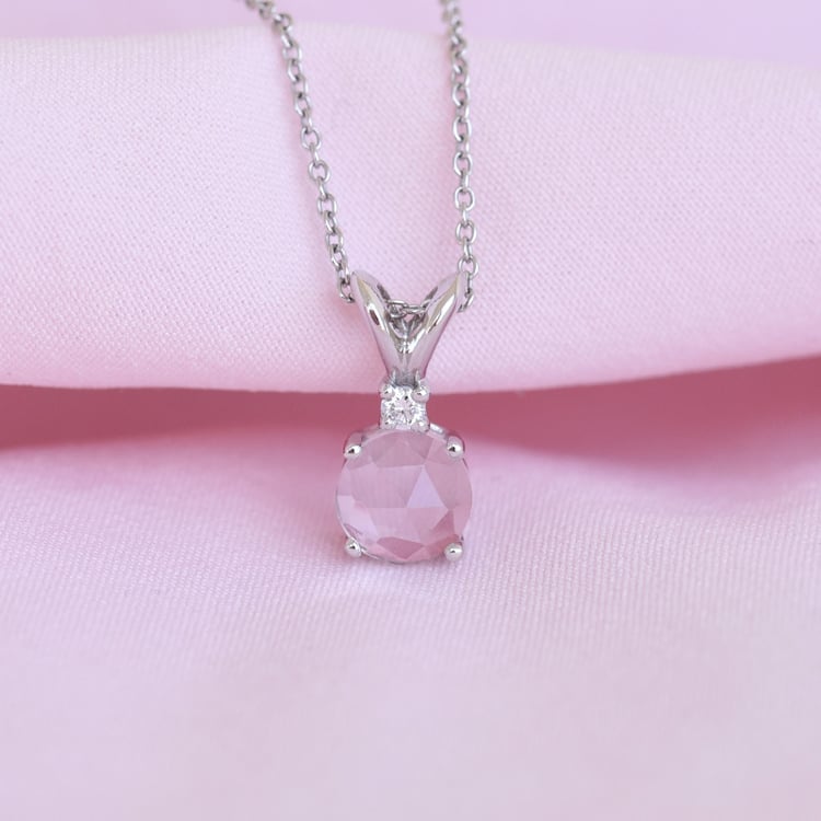 Prívesok s ruženínom a diamantom 80513