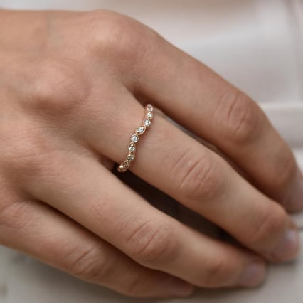 Zlatý eternity prsteň s diamantmi Lasela