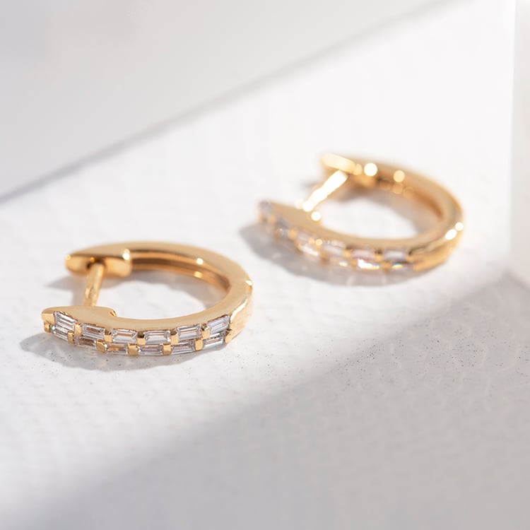 Kruhové náušnice s baguette diamantmi Arwen 110776