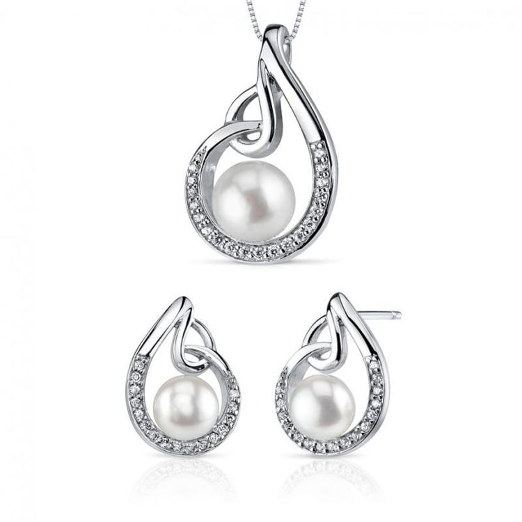 Jemná strieborná kolekcia s perlami Kitty