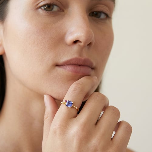 Rozvodový prsteň s asscher tanzanitom, padparadscha zafírom, rubínom a diamantom Dennis