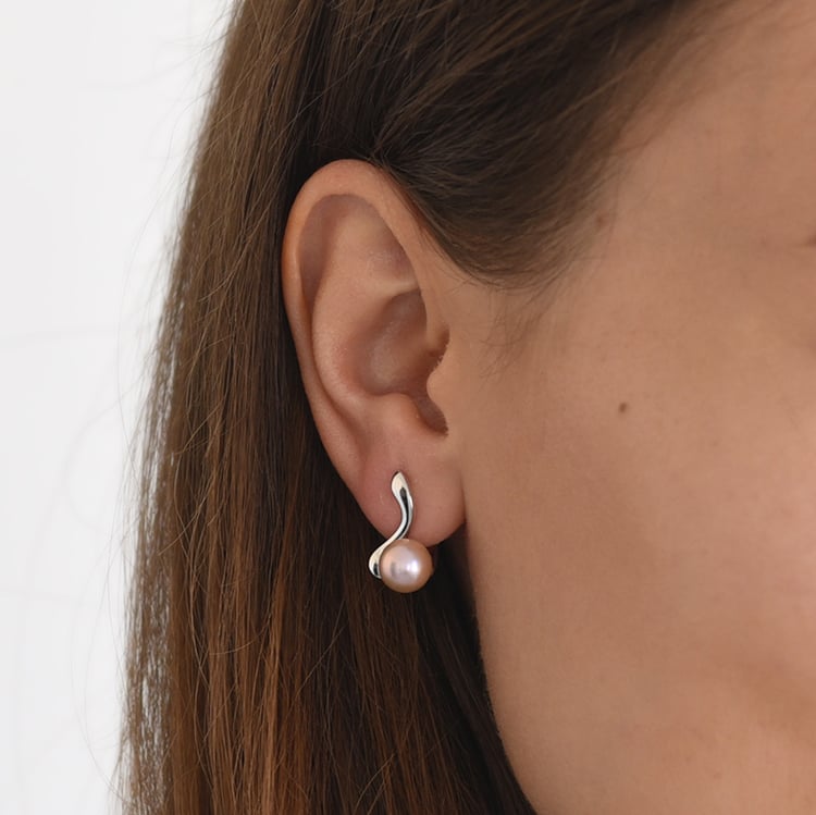 legantné strieborné náušnice s broskyňovými perlami 61271