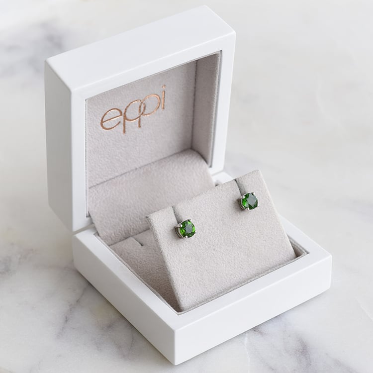 Zlaté napichovacie náušnice s diopsidy 88452