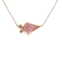 Náhrdelník s jahodovým achátom, olivínom a tsavorit granátom Luca