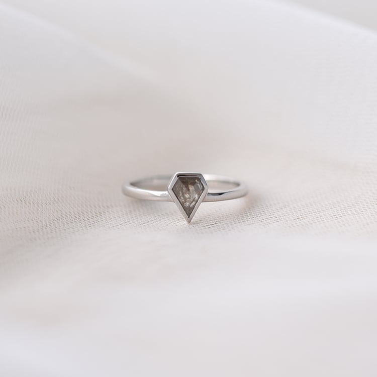 Prsteň s diamantom 58309