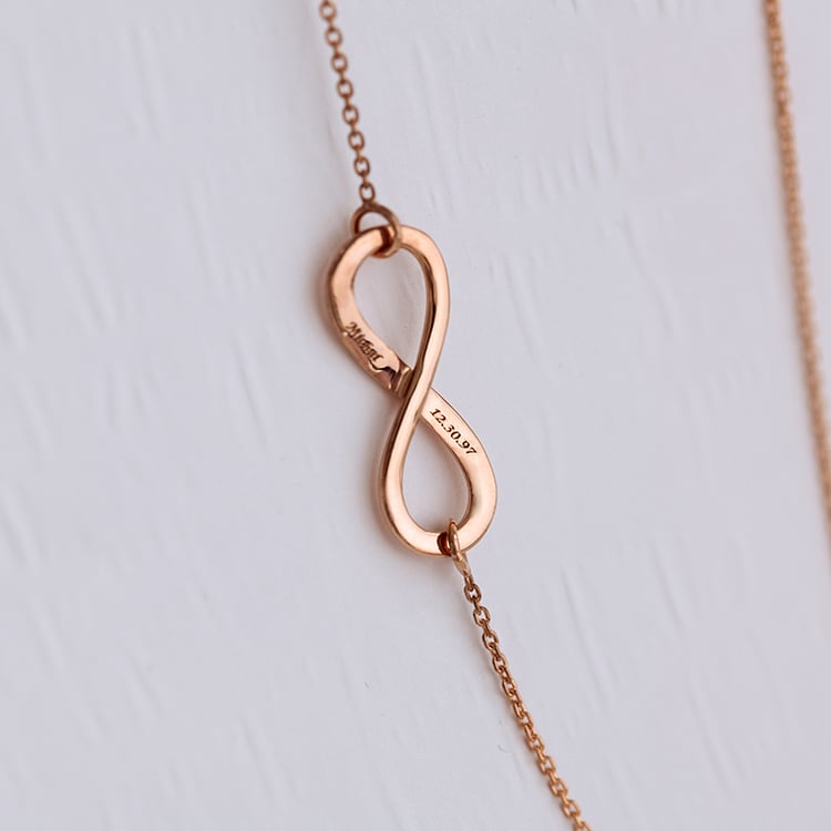 Strieborný náhrdelník Infinity 124599