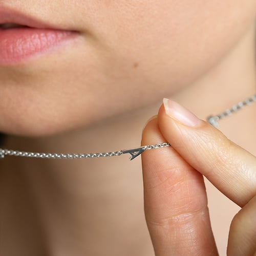 Strieborný náhrdelník s 3 písmenami vašej voľby a lab-grown diamantom Lupe