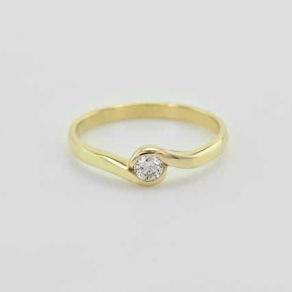 Zásnubný prsteň s diamantom Zeryka