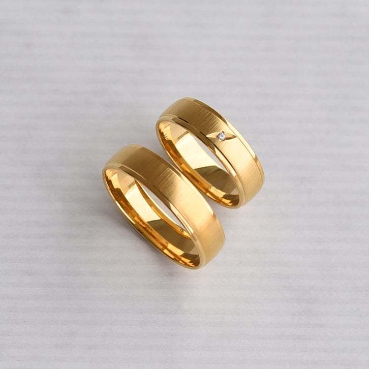 Obrúčky s matným povrchom a diamantom 72408