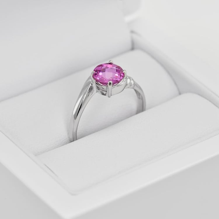 Prsteň so zafírom 19817