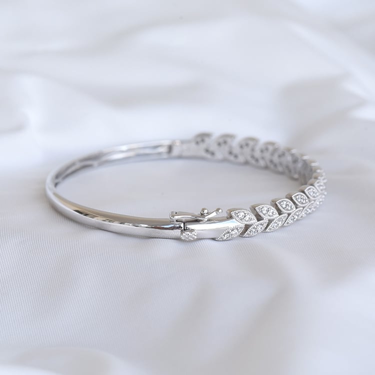 Elegantný strieborný náramok s trblietavými diamantmi Firenze 107969