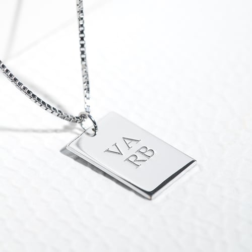 Zlatý obdĺžnikový prívesok s obojstranným gravírom Montel