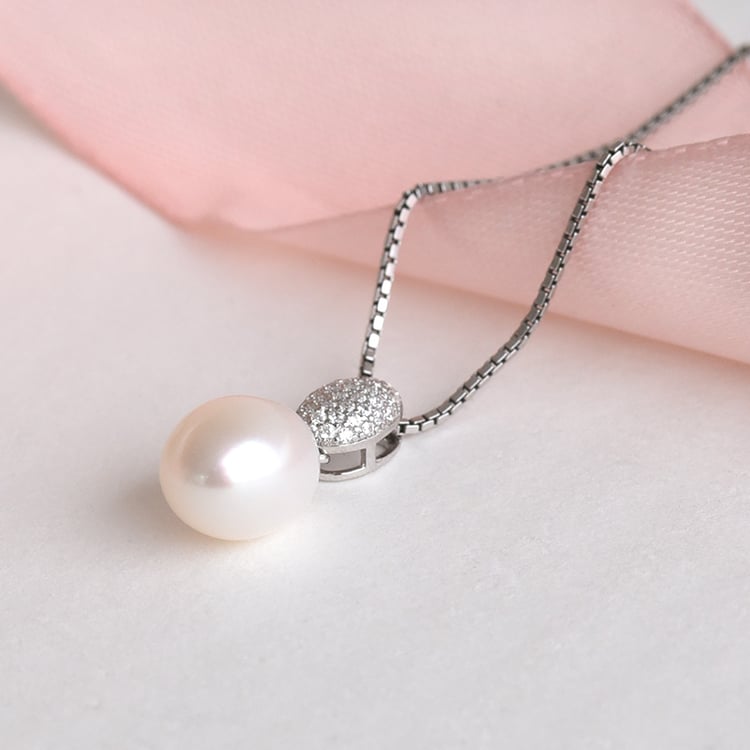 Strieborný prívesok s perlou a zirkónmi 78128