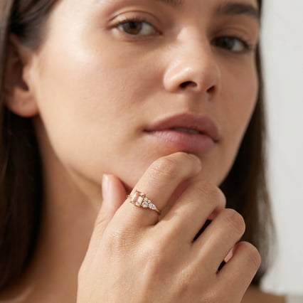 Cluster rozvodový prsteň s morganitmi, diamantom a zafírom Frank