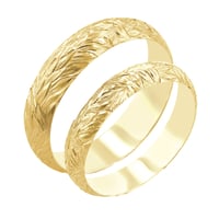 Svadobné obrúčky s ručnou rytinou listov Louie