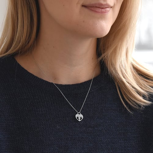 Zlatý prívesok detské nožičky s diamantom a gravírom Sophia