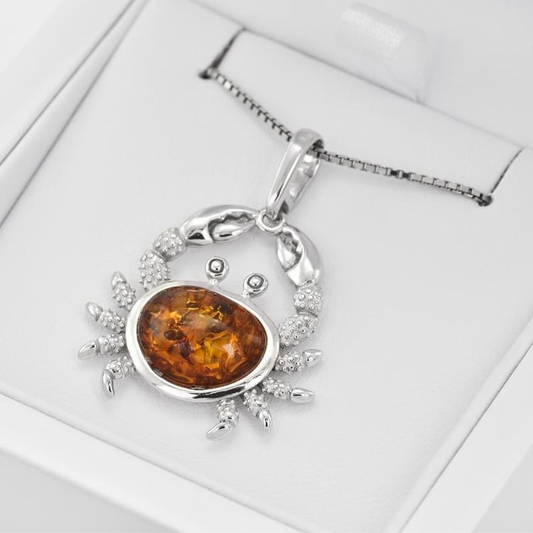 Jantárový prívesok 26469