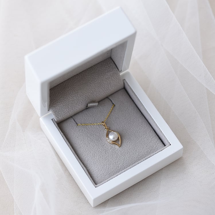 Prívesok s perlou a zirkónmi 61518