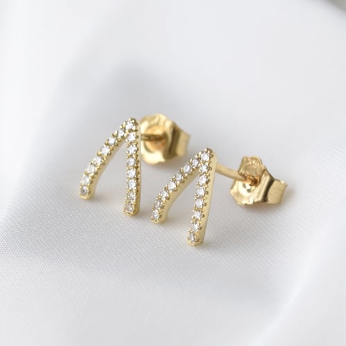 Minimalistické náušnice s diamantmi Wishbone