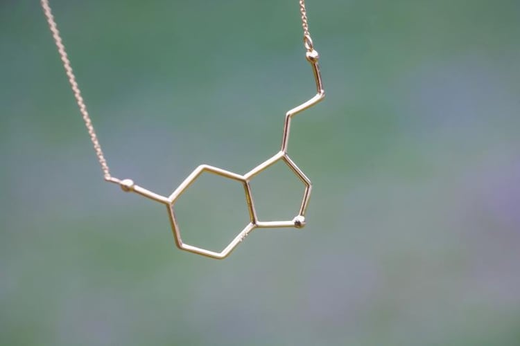 Hexagon náhrdelník 8024