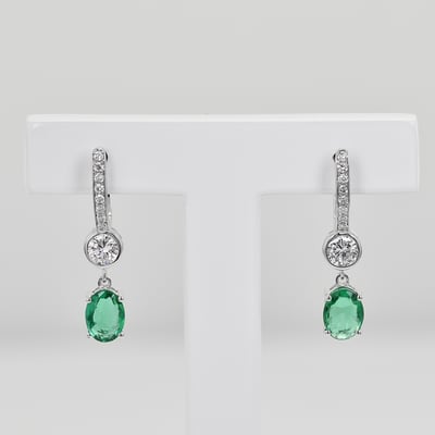 Smaragdové náušnice