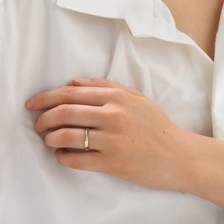 Prepletený prsteň s diamantmi Rexanne 154512