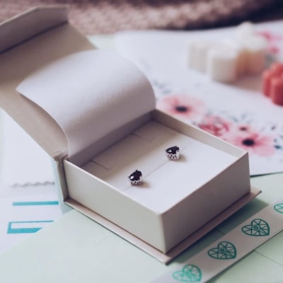 Náušnice so safírmi