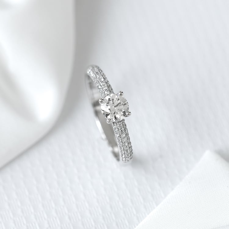 Zlatý zásnubný prsteň s 0.30 ct GIA Certifikovaným diamantmi Ranamie 125647