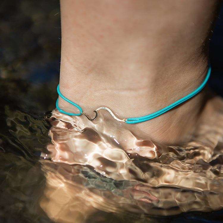 Strieborný povrázkový náramok s vlnkou Onda 108819