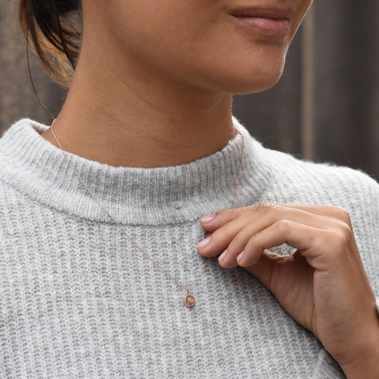 Náhrdelník s mesačným kameňom 49789