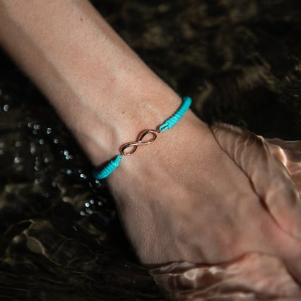 Strieborný povrázkový náramok s motívom nekonečna Infinity