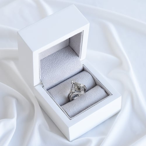 Set jedinečných prstenů so salt and pepper diamantom Manny