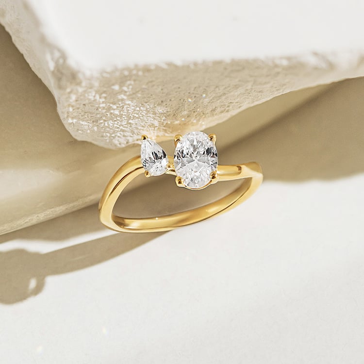 Zvlnený zásnubný prsteň 154886