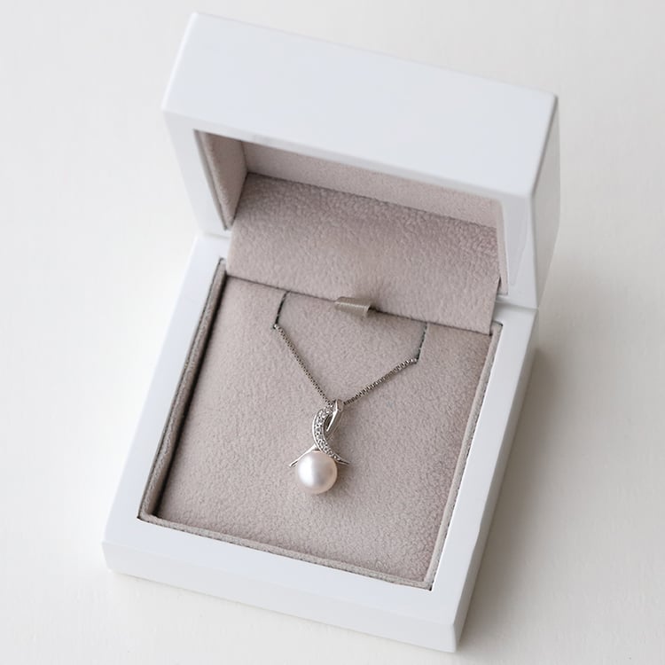 Perlový strieborný prívesok 74202