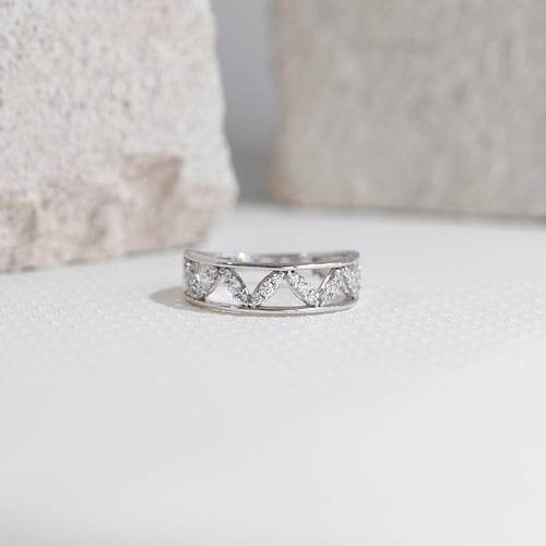 Atypický eternity prsteň s diamantmi Corbett