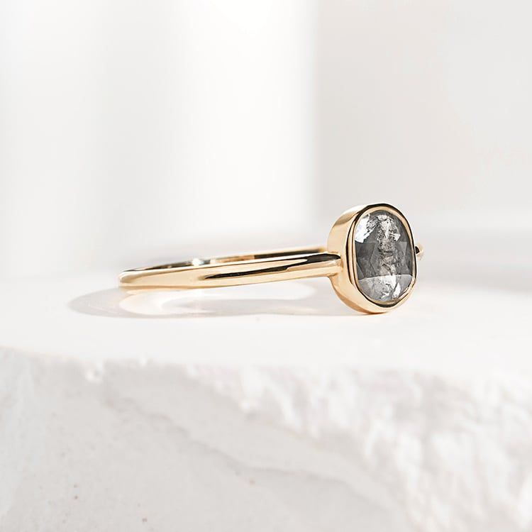 Prsteň s emerald salt and pepper diamantom Griff 156273