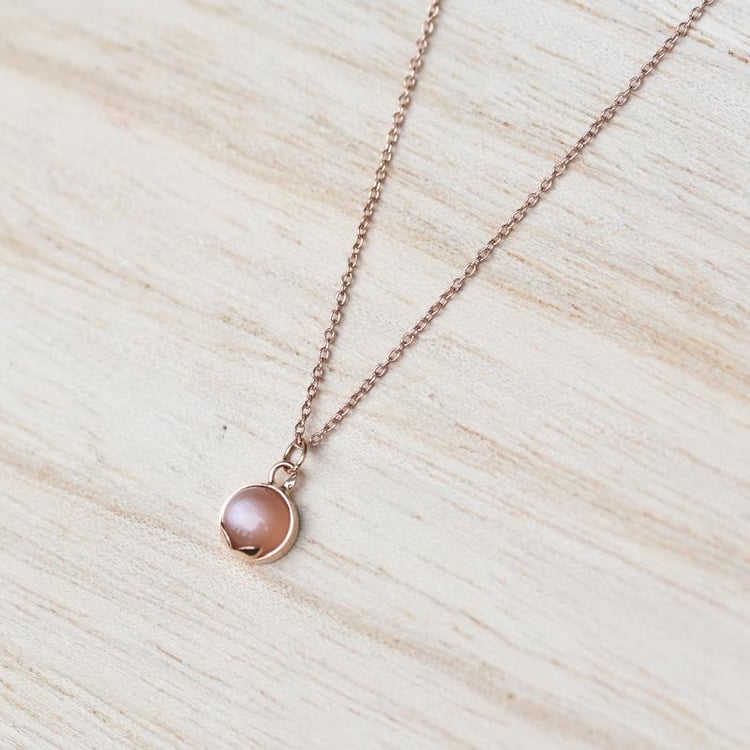 Náhrdelník s cabochon mesačným kameňom 49102