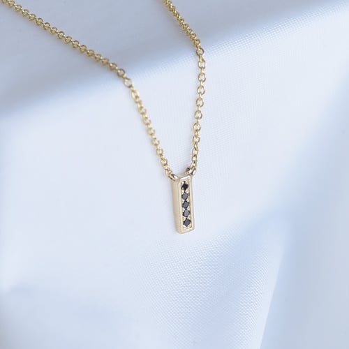 Zlatý náhrdelník s čiernymi diamantmi Maxen